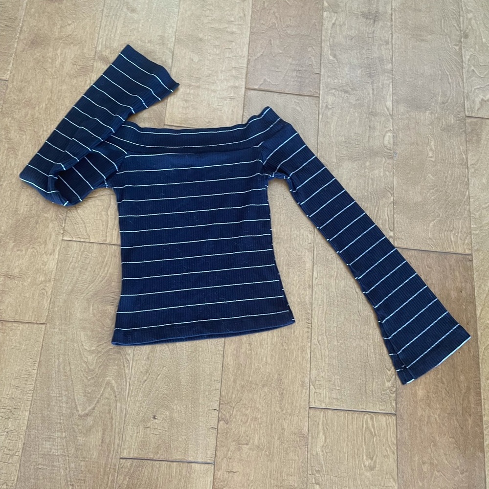 Stripped top